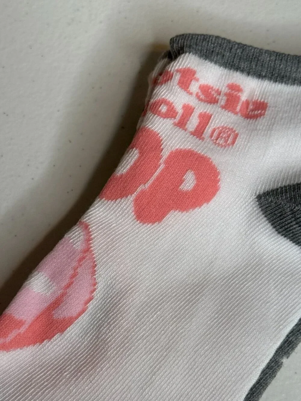 Tootsie Roll Pop 2 Pair Low Cut Ankle Socks Womens 4-10 Candy NWT